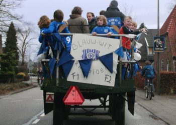 Holtense skeelertocht blauwwit 